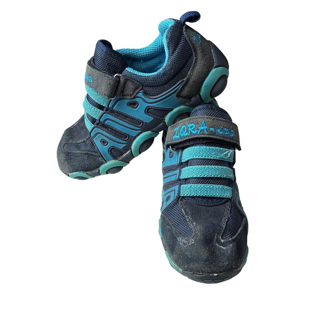 Zora Kids Athletic Sneakers Boys Sz 1 Blue Air Cushion Technology Grippy Comfort